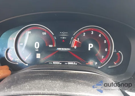 2018 BMW M550I xDrive z USA, uszkodzony, nr VIN WBAJB9C56JB286885